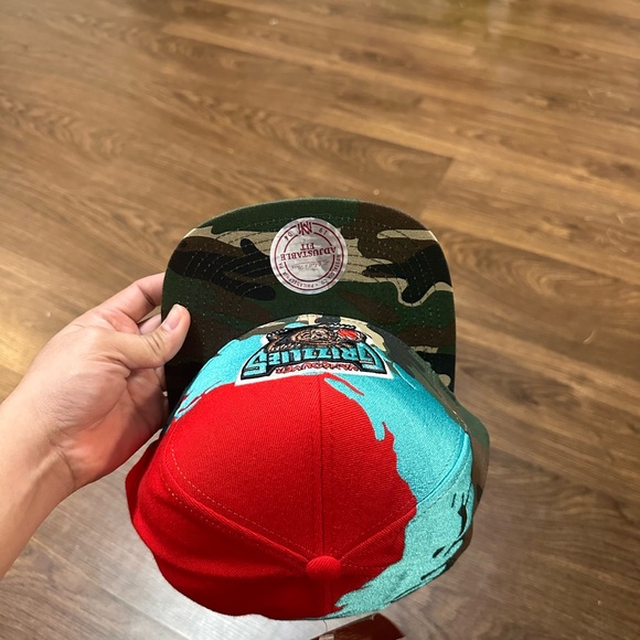 Vancouver Grizzlies Splash Camo Snapback - BRAND NEW Mitchell & Ness DeadStock - Picture 9 of 9